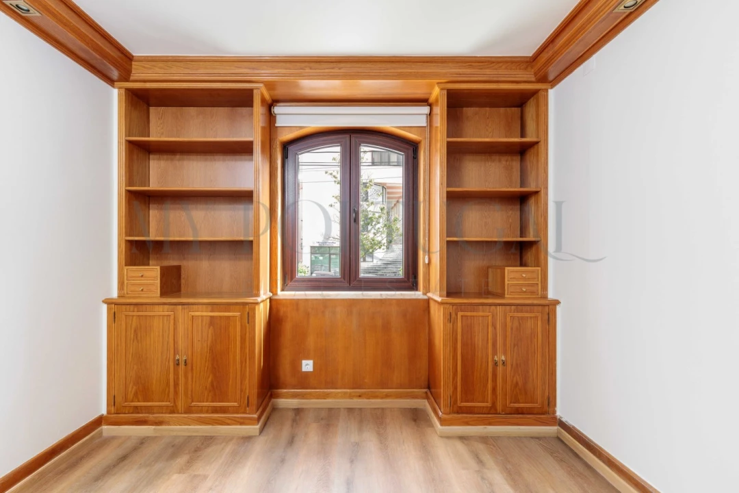 Moradia T4 para Venda em Loures Foto 31