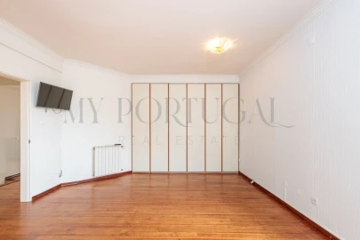 Moradia T4 para Venda em Loures