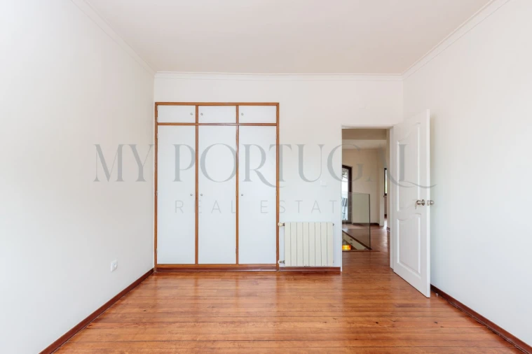 Moradia T4 para Venda em Loures Foto 15