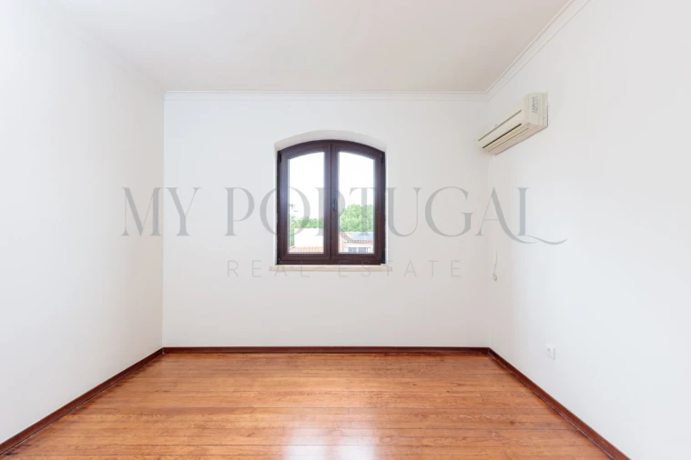 Moradia T4 para Venda em Loures Foto 16