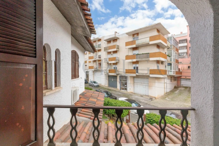 Moradia T4 para Venda em Loures Foto 18