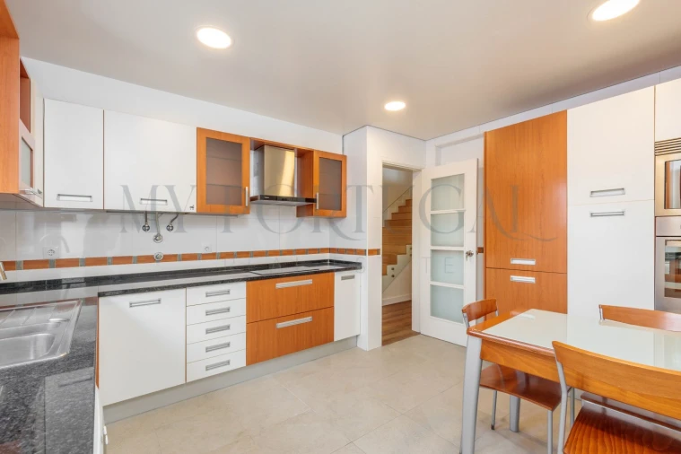 Moradia T4 para Venda em Loures Foto 20