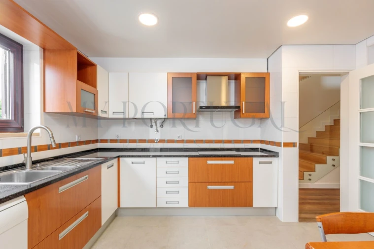 Moradia T4 para Venda em Loures Foto 21