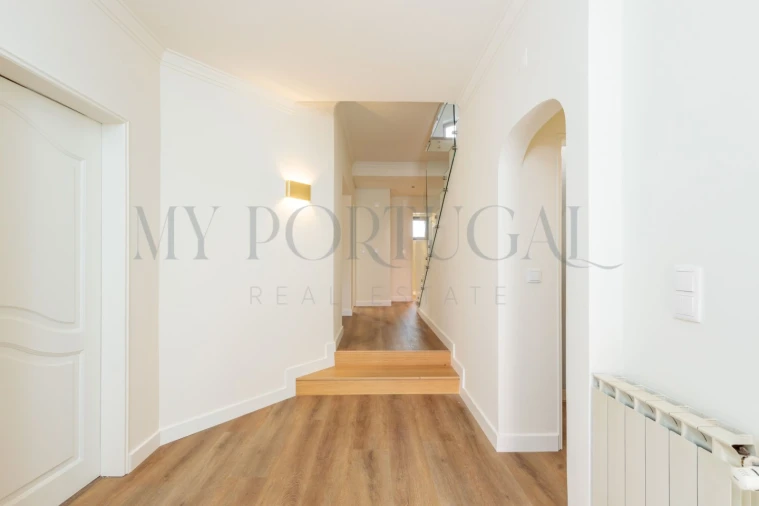 Moradia T4 para Venda em Loures Foto 26