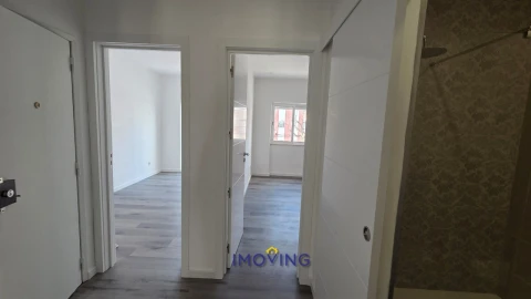 Apartamento T2 para Venda em Baixa da Banheira e Vale da Amoreira