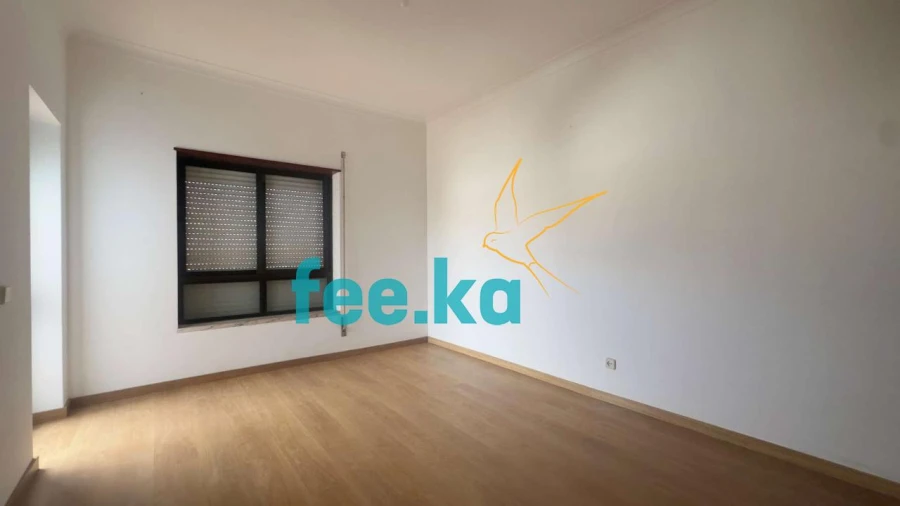 Apartamento T3 para Arrendamento em Castelo Branco Foto 18