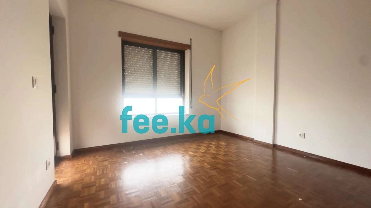 Apartamento T4 para Arrendamento em Castelo Branco Foto 13