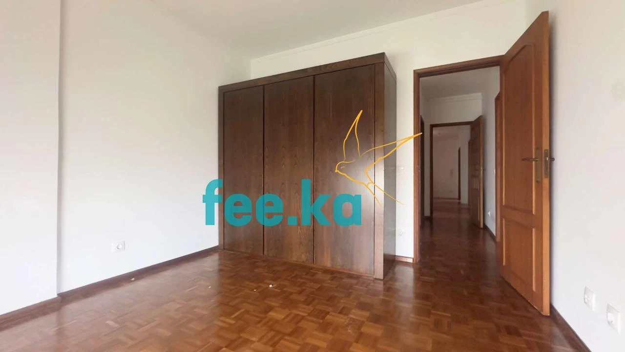 Apartamento T4 para Arrendamento em Castelo Branco Foto 15