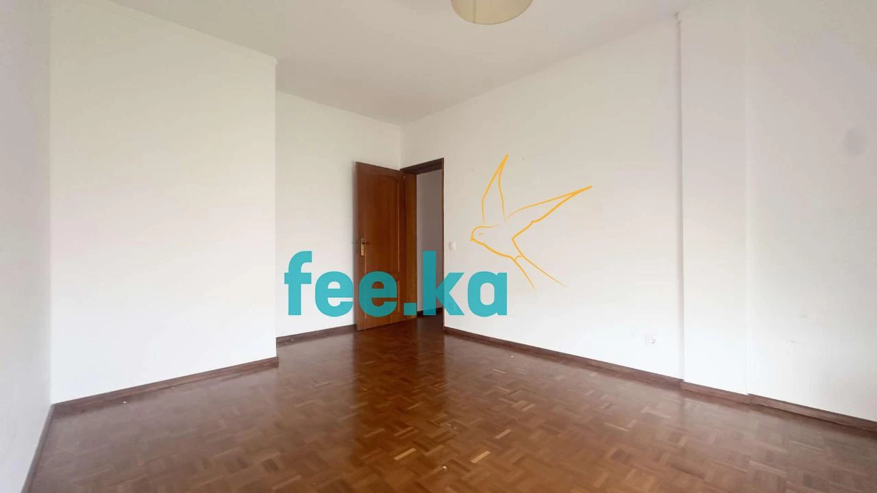 Apartamento T4 para Arrendamento em Castelo Branco Foto 17