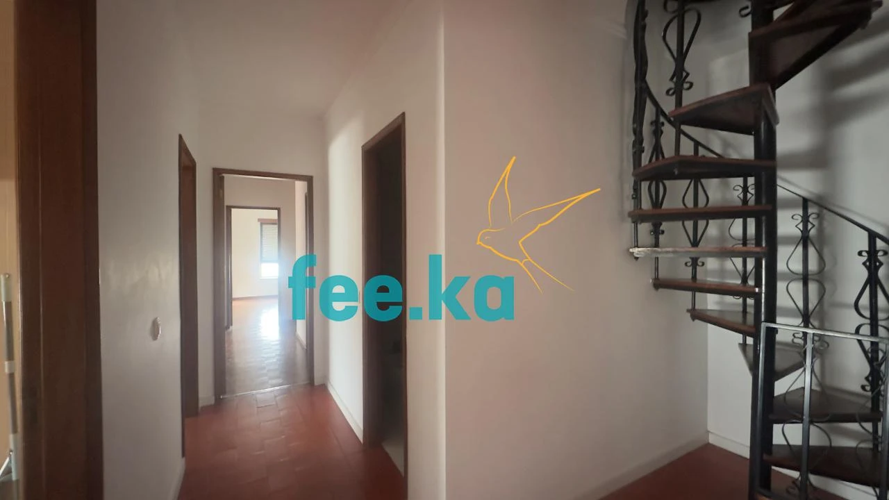 Apartamento T4 para Arrendamento em Castelo Branco Foto 21