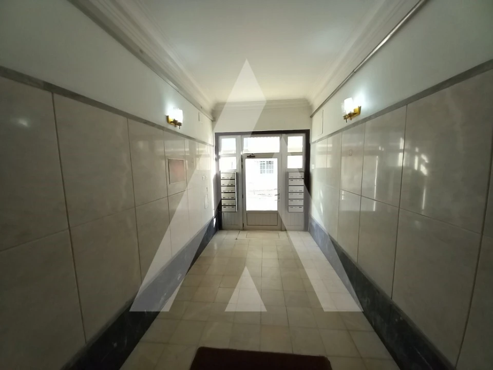 Apartamento T4 para Venda em Laranjeiro e Feijó Foto 32