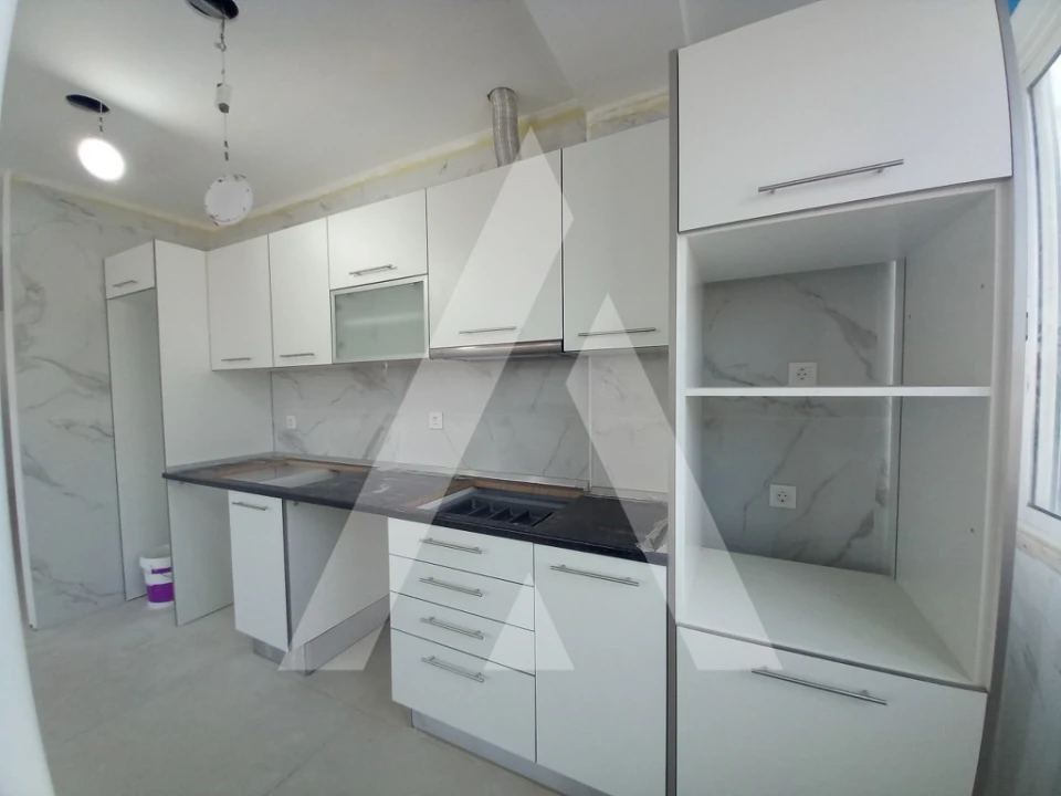 Apartamento T4 para Venda em Laranjeiro e Feijó Foto 9