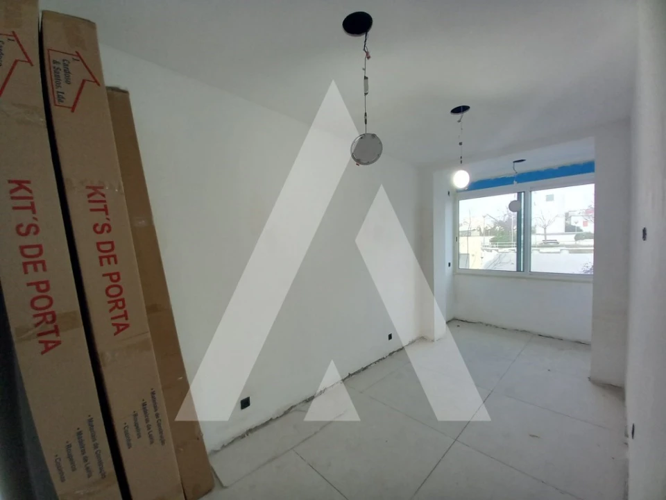 Apartamento T4 para Venda em Laranjeiro e Feijó Foto 15