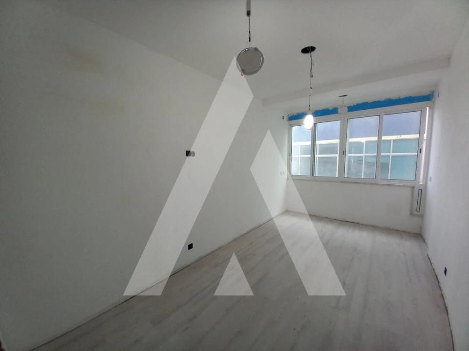 Apartamento T4 para Venda em Laranjeiro e Feijó Foto 24