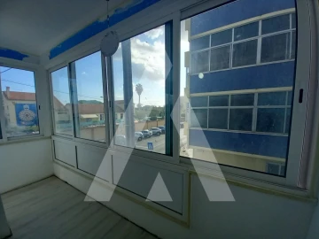 Apartamento T4 para Venda em Laranjeiro e Feijó