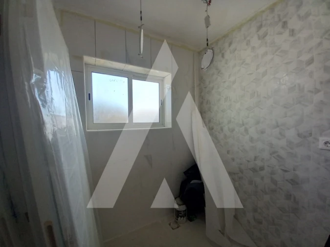 Apartamento T4 para Venda em Laranjeiro e Feijó Foto 12