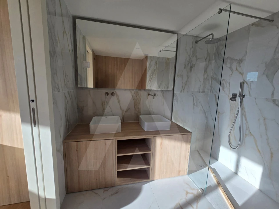 Apartamento T3 para Venda em Glória e Vera Cruz Foto 14