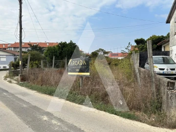 Terreno para Venda em Oiã