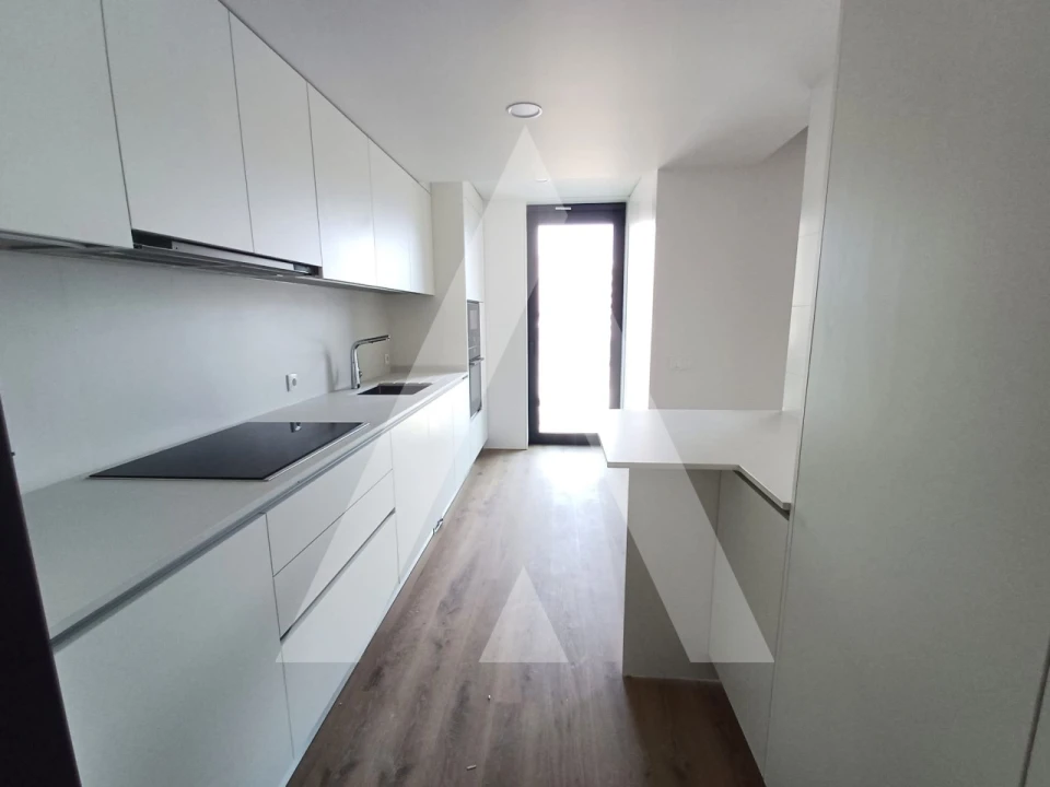 Apartamento T4 para Venda em Glória e Vera Cruz Foto 3