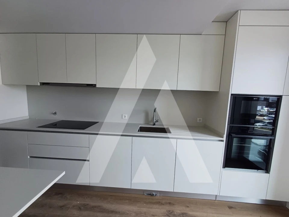 Apartamento T4 para Venda em Glória e Vera Cruz Foto 8
