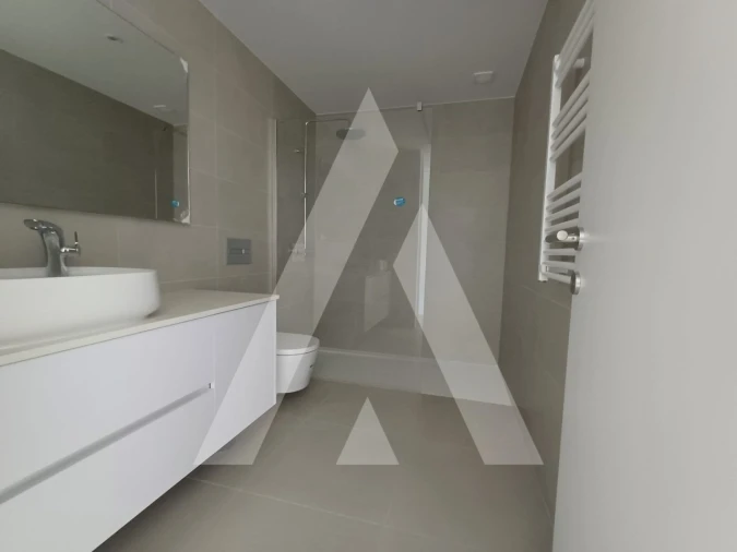 Apartamento T4 para Venda em Glória e Vera Cruz Foto 12
