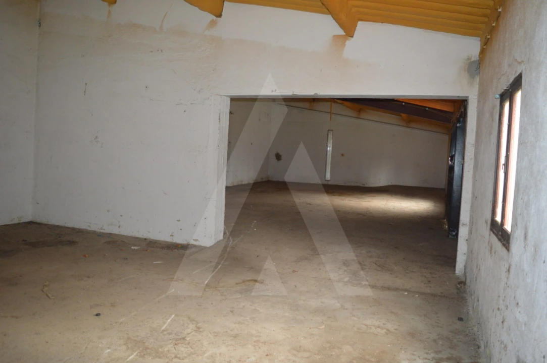 Armazém para Venda em Vilarinho do Bairro Foto 8