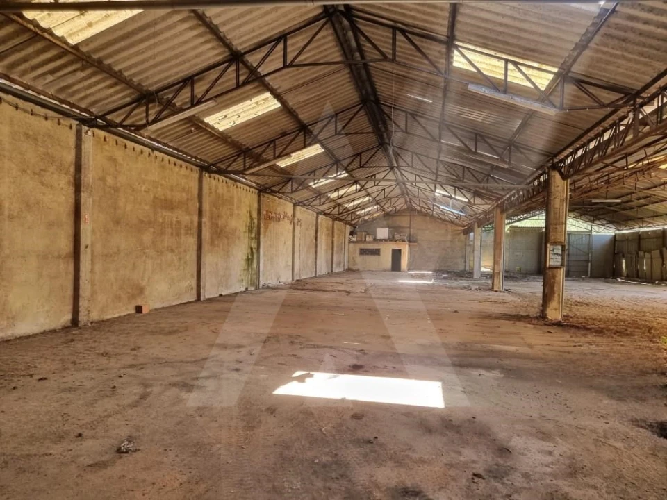 Armazém para Venda em Vilarinho do Bairro Foto 29
