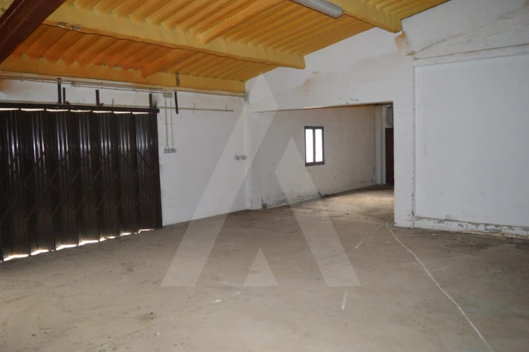 Armazém para Venda em Vilarinho do Bairro Foto 13
