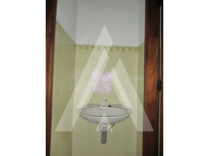 Escritório para Arrendamento em Oiã Foto 8