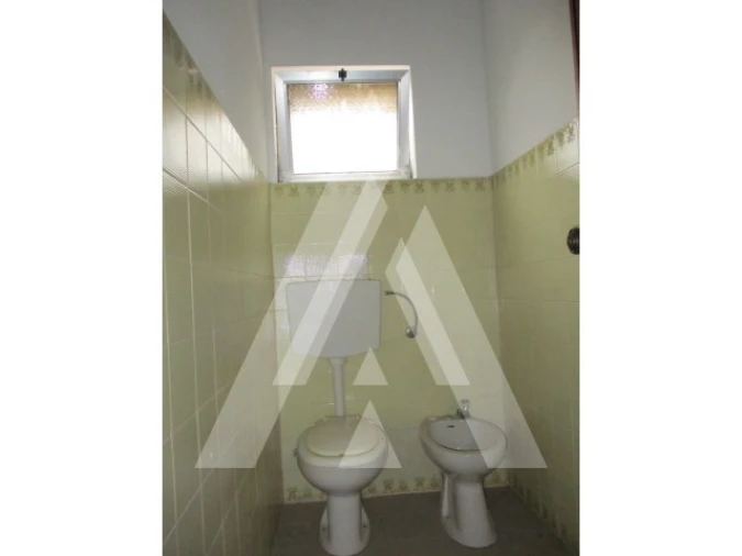 Escritório para Arrendamento em Oiã Foto 9