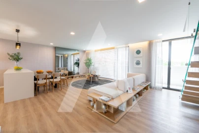 Apartamento T3 para Venda em Glória e Vera Cruz