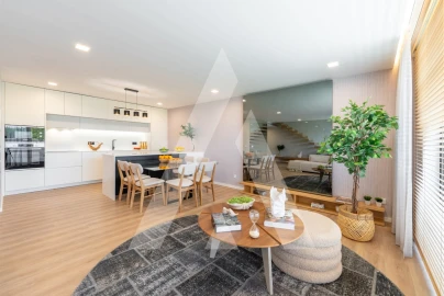 Apartamento T3 para Venda em Glória e Vera Cruz