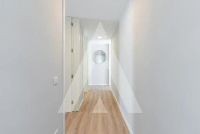 Apartamento T3 para Venda em Glória e Vera Cruz