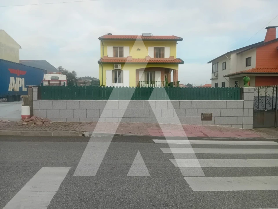 Moradia T4 para Venda em Oliveira do Bairro Foto 44