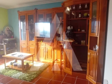 Moradia T4 para Venda em Oliveira do Bairro