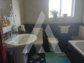 Moradia T4 para Venda em Oliveira do Bairro