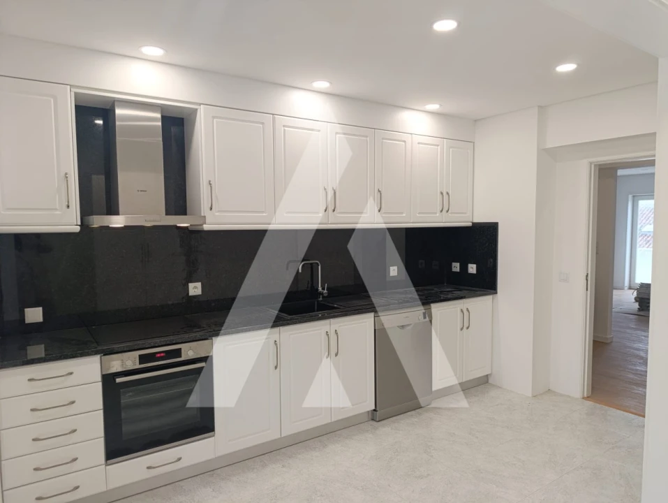 Apartamento T3 para Venda em Santa Maria Maior e Monserrate e Meadela Foto 1