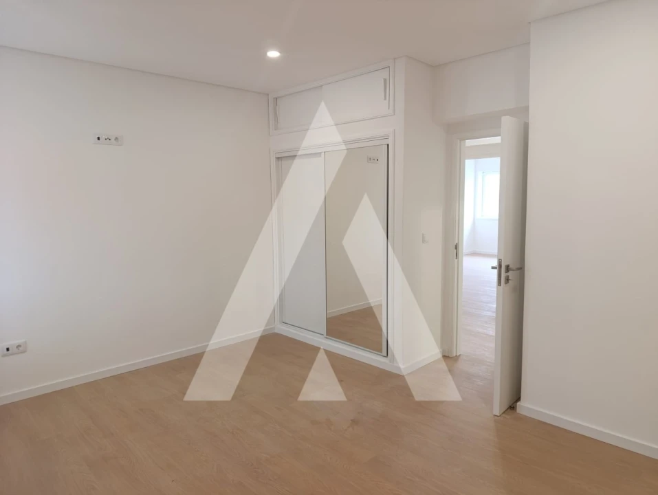 Apartamento T3 para Venda em Santa Maria Maior e Monserrate e Meadela Foto 16