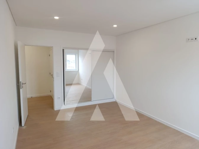 Apartamento T3 para Venda em Santa Maria Maior e Monserrate e Meadela Foto 15