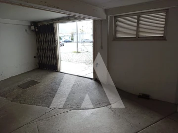 Negócio para Venda em Santa Maria Maior e Monserrate e Meadela