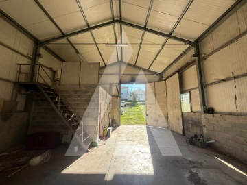 Armazém para Arrendamento em Arrabal