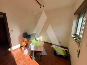 Armazém para Arrendamento em Arrabal