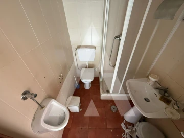 Armazém para Arrendamento em Arrabal