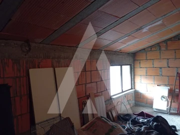 Moradia T2 para Venda em Queirã