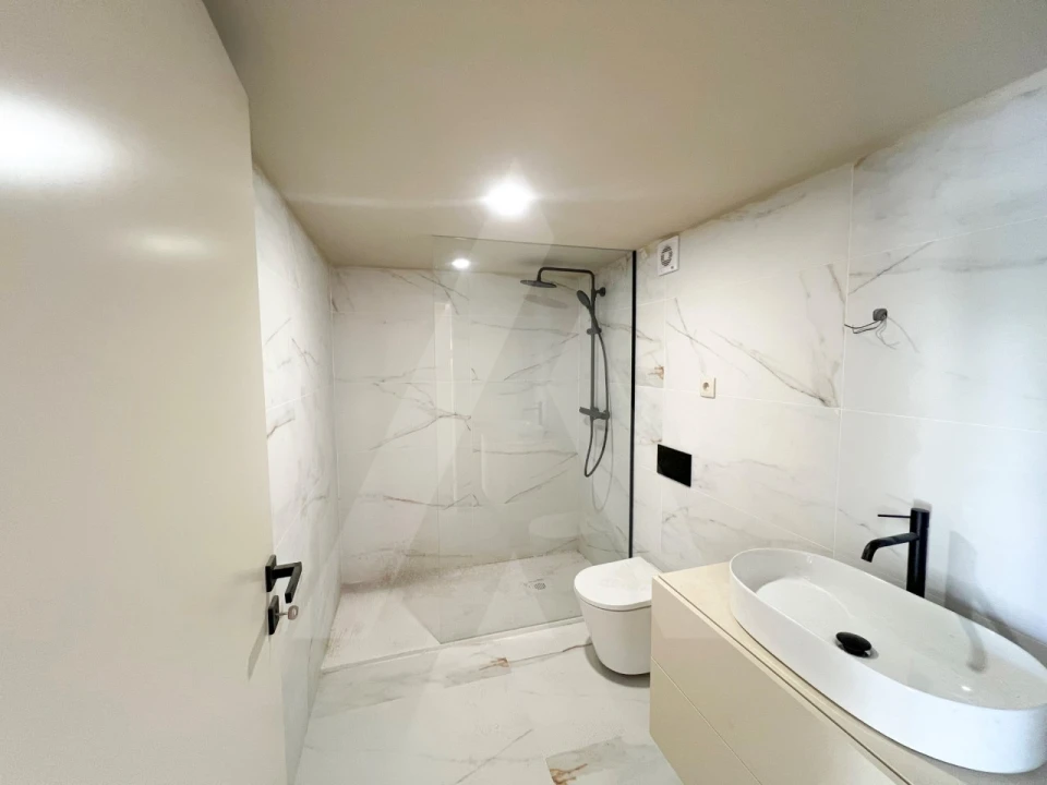 Apartamento T1 para Venda em Glória e Vera Cruz Foto 20