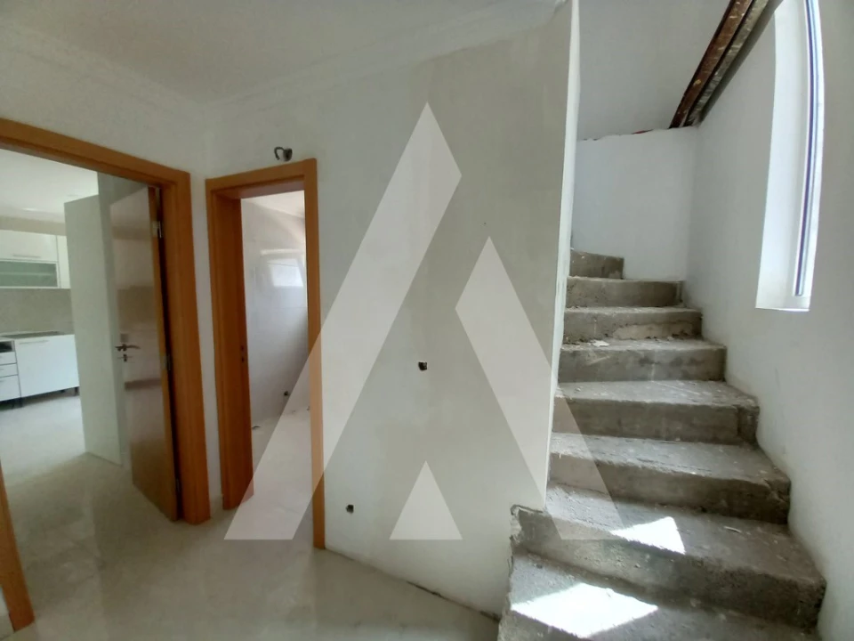 Moradia T3 para Venda em Corroios Foto 16