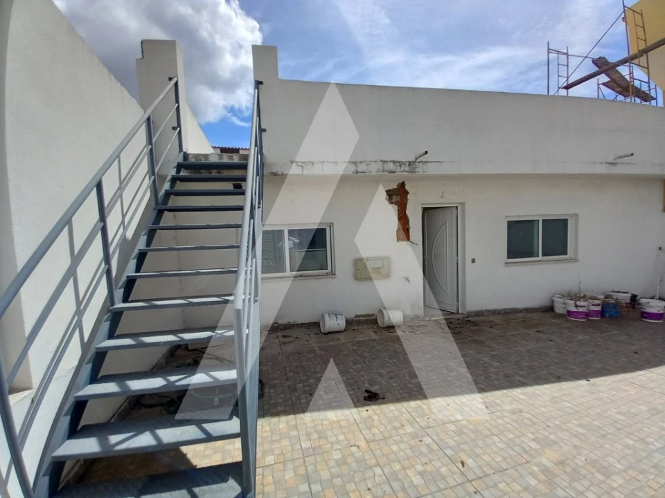 Moradia T3 para Venda em Corroios Foto 42