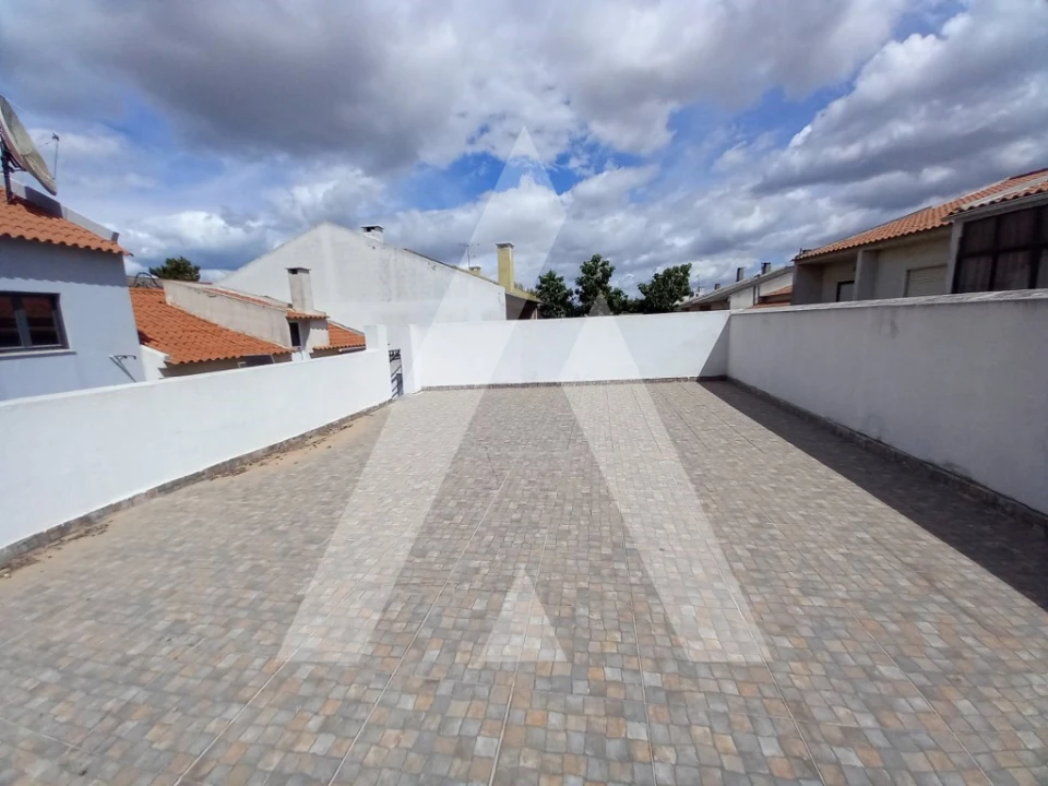 Moradia T3 para Venda em Corroios Foto 43