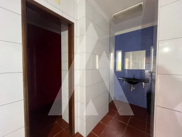 Prédio para Venda em A dos Negros