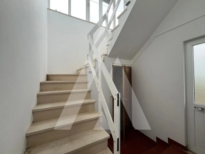 Prédio para Venda em A dos Negros Foto 14